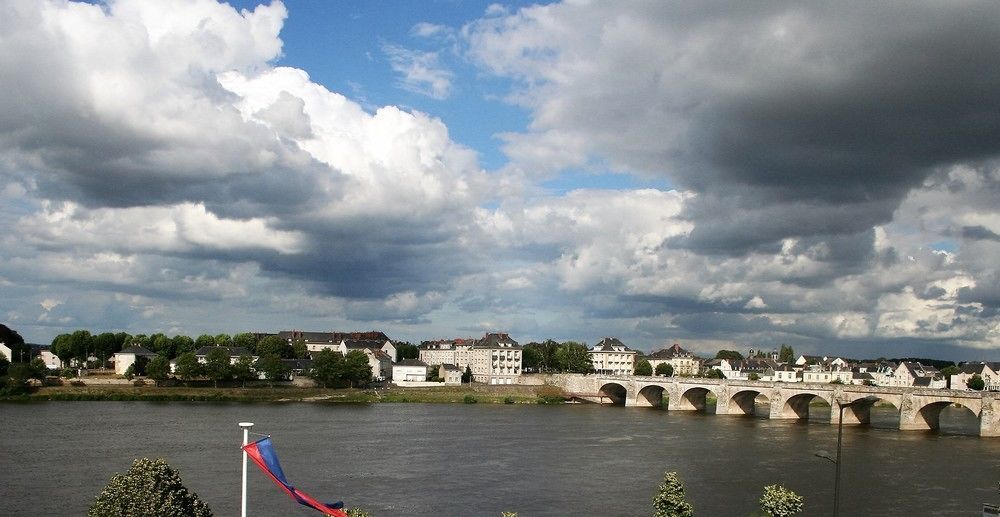 Rive Gauche Hotel Saumur Exterior foto
